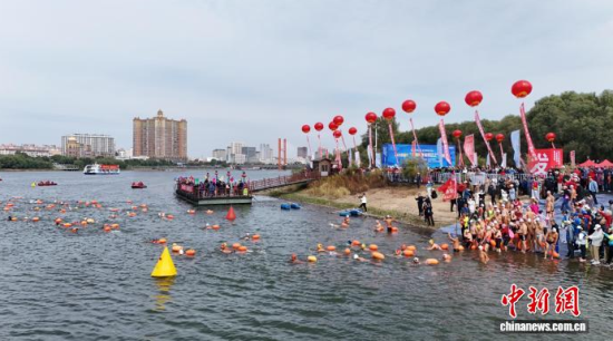 ��ӬF(xi��n)������Ӿʿ��������ˮ����ʯ���� �z