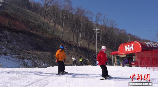 ��ѩ�ۺ����w�(y��n)���׻�������ʯ���� �z