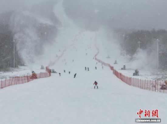 ��ѩ�ۺ�����ѩ�����Y�G���������б�ѩԇ�(y��n)�^(q��)�����ѩ��(ch��ng)���D