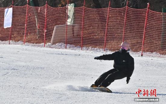 11��21�����L��ɏ��ɽ��ѩ���_�壬����ѩ�ۺ����w��������� �z