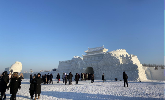 ������̫ƽ�ر�ѩ��ʳ�����R����̫ƽ��30�fƽ���׏V韈�(ch��ng)���c��Ȼ�����YԴ����7.5�f�����ױ�ѩ���@��