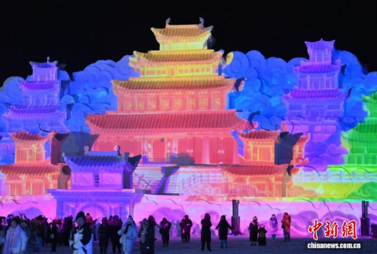 12��26���������L��ɽ��ѩ��桰�����m����ʽ������������ �z