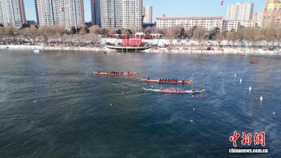 ���۱�ِ�M(j��n)�Ю�(d��ng)����ʯ���� �z