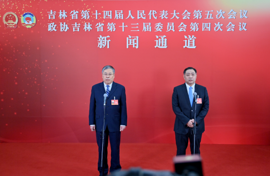 1��26���������f(xi��)����ʡ��ʮ����ί�T��(hu��)���ĴΕ�(hu��)�hί�Tͨ�������ބ���(��һ)�ش�ӛ���ᆖ�� ���� �z