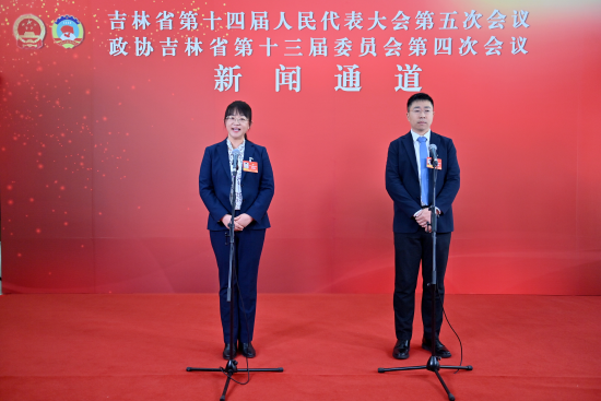 1��26�գ������f(xi��)����ʡ��ʮ����ί�T��(hu��)���ĴΕ�(hu��)�hί�Tͨ�������S����(��һ)�ش�ӛ���ᆖ(w��n)�� ���� �z