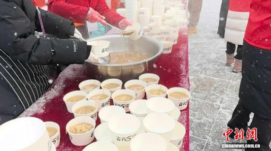 �����i�硱���(d��ng)�У������ˆT����ʢ���i�Z������ʯ���� �z