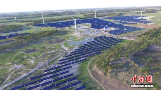 2025�괺�����ְ׳��읙(r��n)�G�ܹ���վ��(�Y�ψD) ��ӭѩ �z